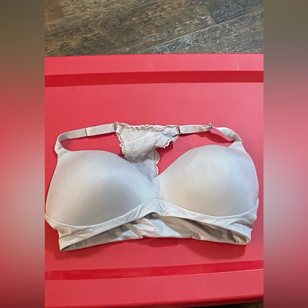 Aerie Women's Cream Padded Bra Size 38D Used Good Condition